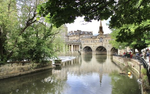 bath-pulteney-weir-enjoy-england-for-less