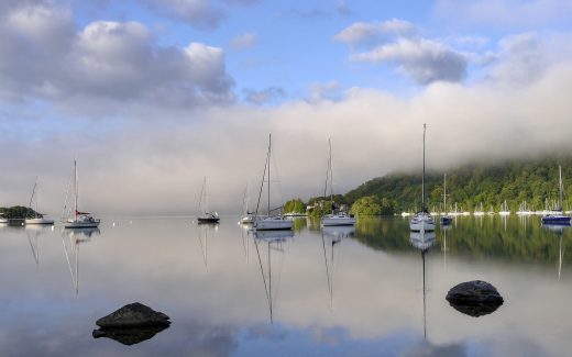 lake-district-boats-on-lake